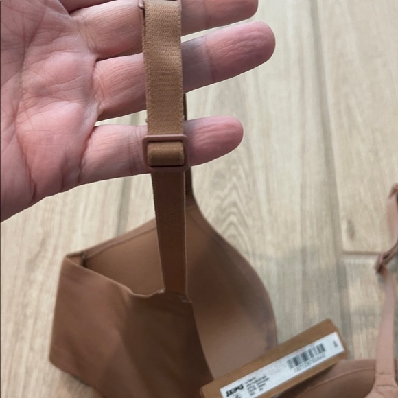 NWT Skims Ultimate apex Nipple Push Up Bra Sienna 32C - Picture 7 of 8